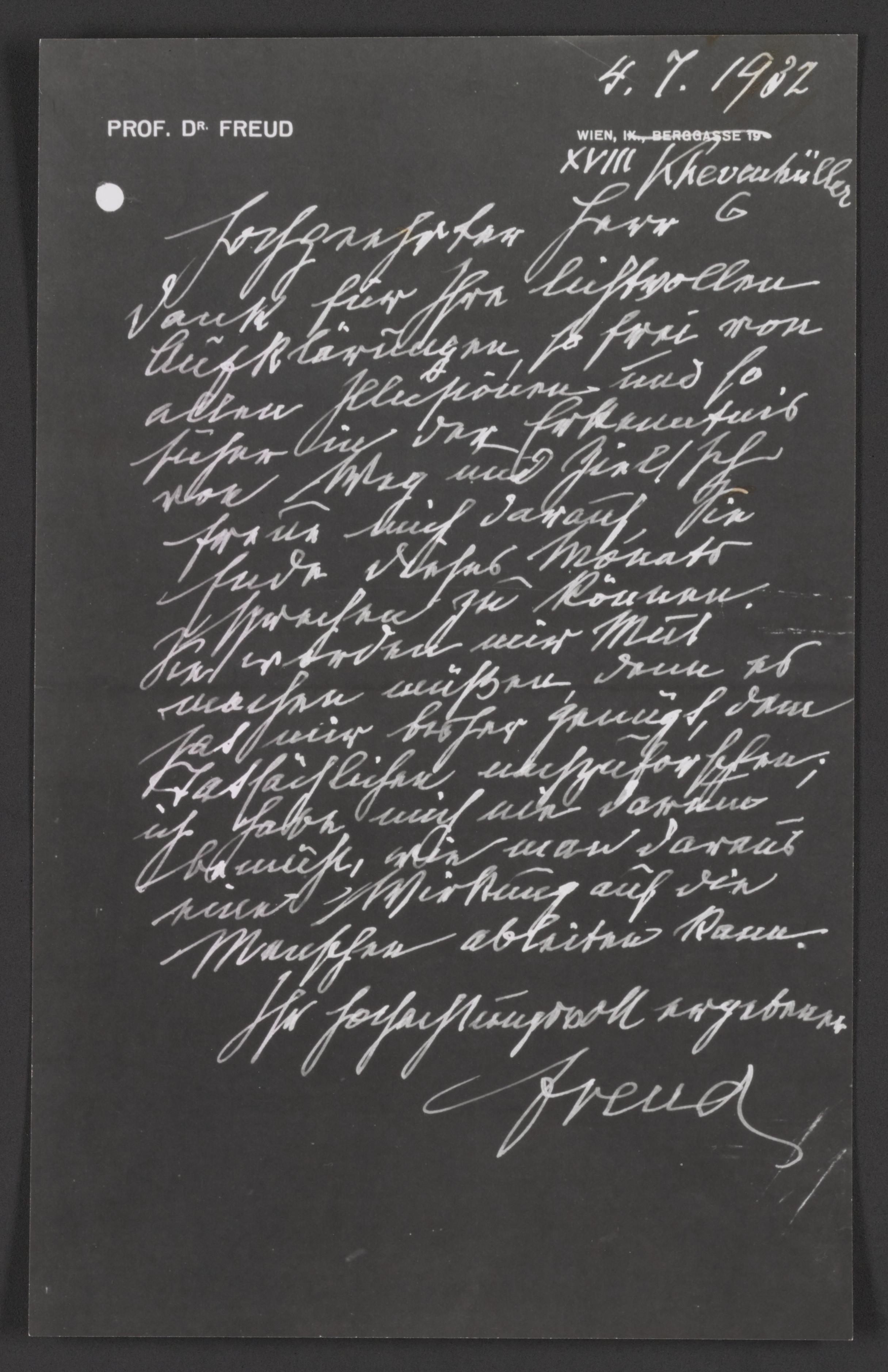 Page manuscrite signée par Sigmund Freud en 1932.